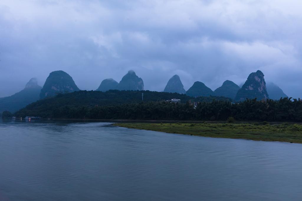 Yangshuo River View Hotel Exterior photo