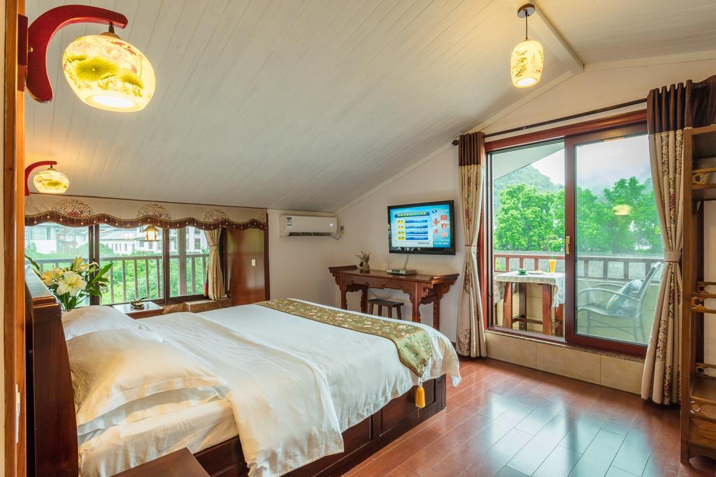 Yangshuo River View Hotel Exterior photo